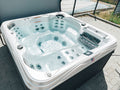 Antigua Whirlpool Außenansicht - Island Spas Serie - Artesian Spas
