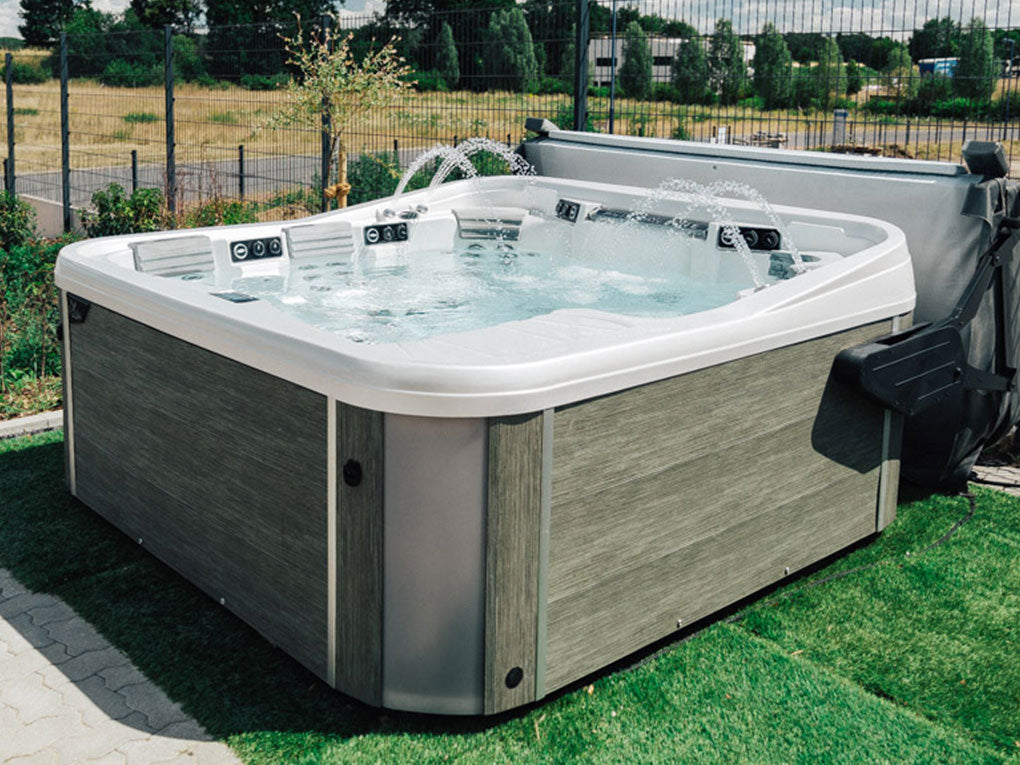 Dove Canyon Whirlpool Außenansicht - Artesian Elite Serie - Artesian Spas