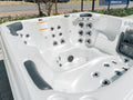 Rio Whirlpool Wanne mit Edelstahldüsen - Tropic Seas Spas - Artesian Spas
